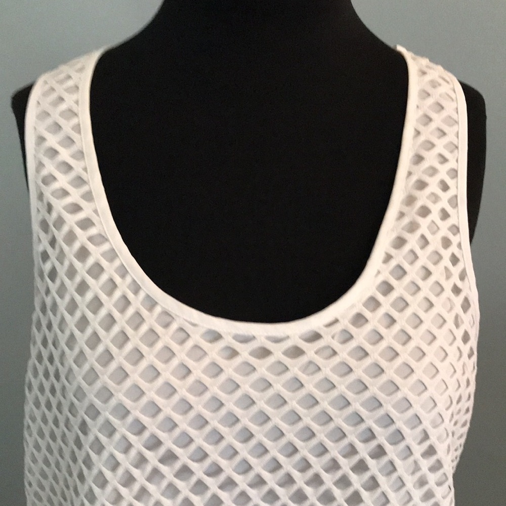 Banana Republic Blouse Size Small mesh lace tank top